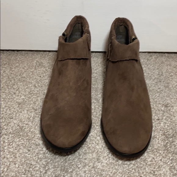 NEW Ankle boots brown sz8 - Picture 2 of 7